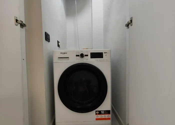 Illyrian Downtown 티라나